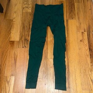 SET Active dark green workout leggings